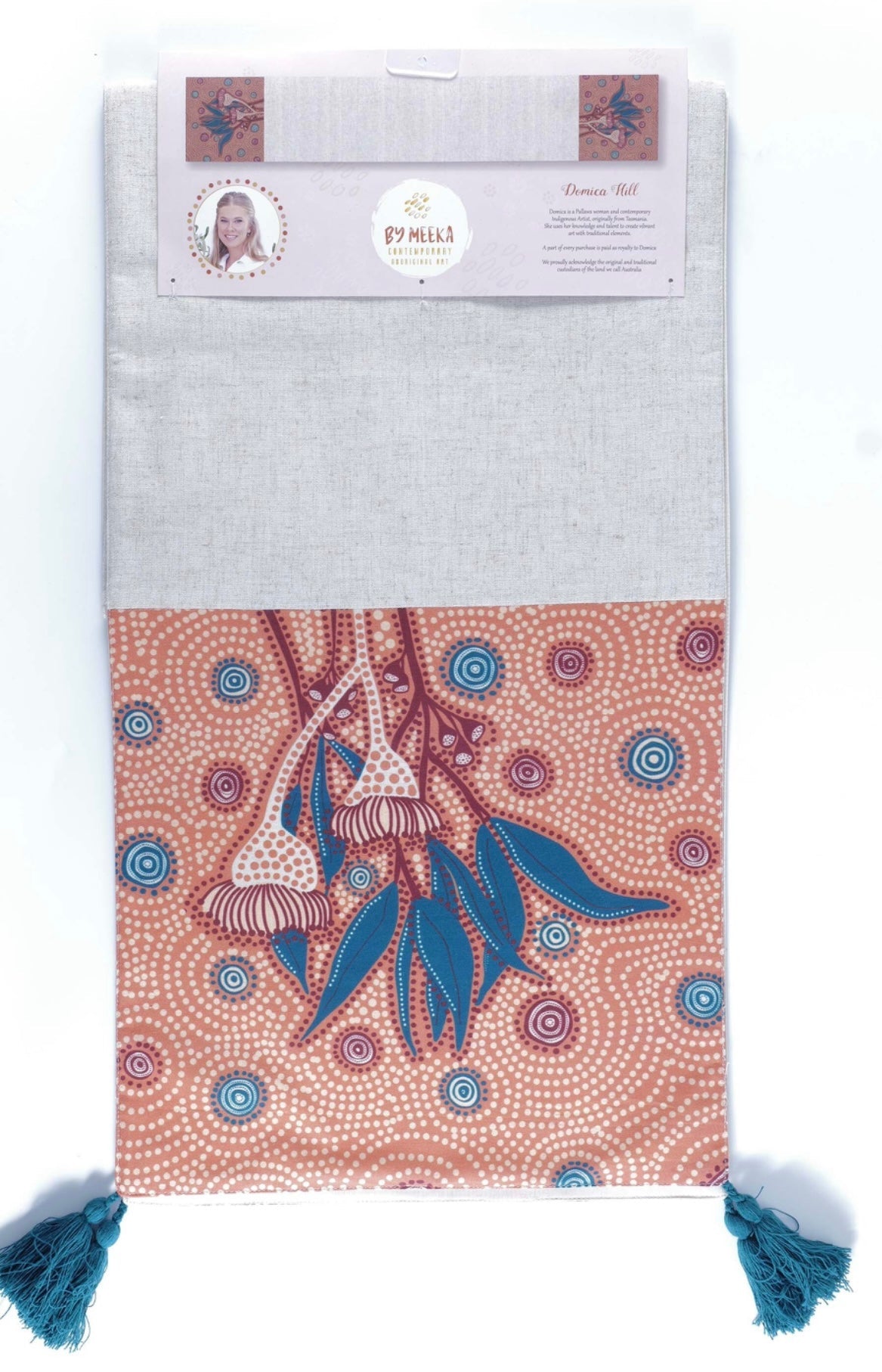 Flowering Gum Table Runner Blended Cotton, Polyester, Linen