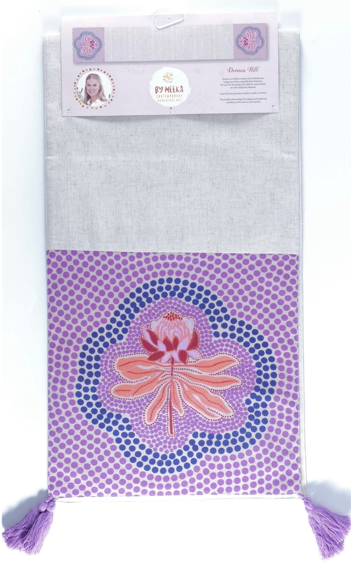 Waratah Table Runner Blended Cotton, Polyester, Linen